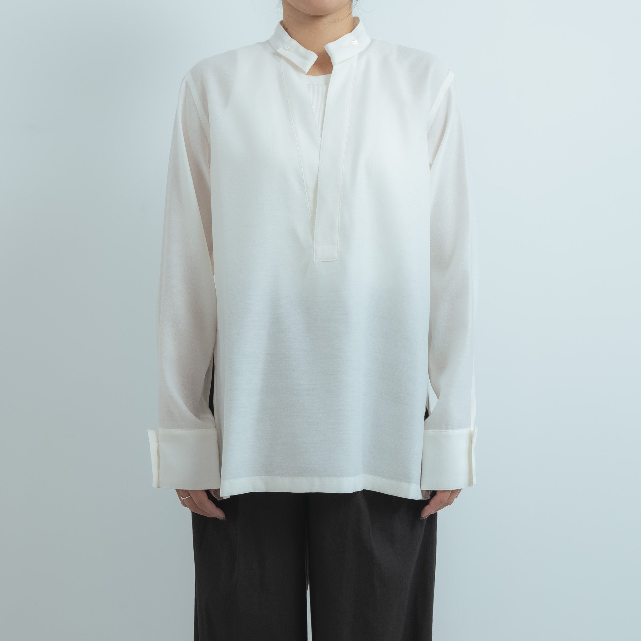 Refrain stand collar pullover– NaNo Art official shop