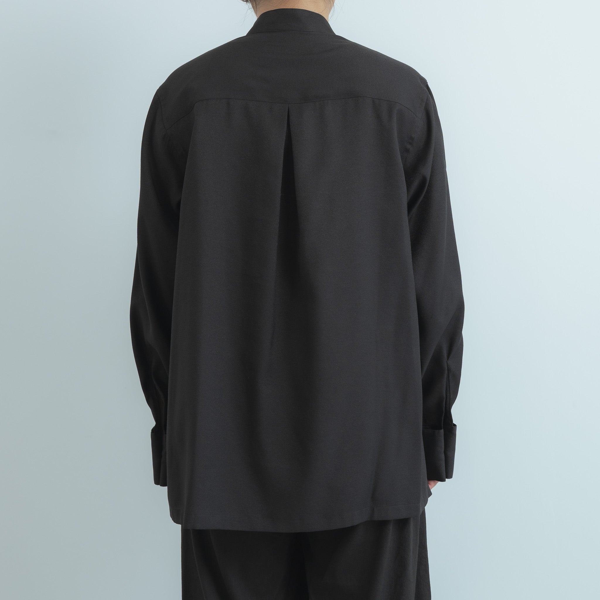 Refrain stand collar pullover– NaNo Art official shop